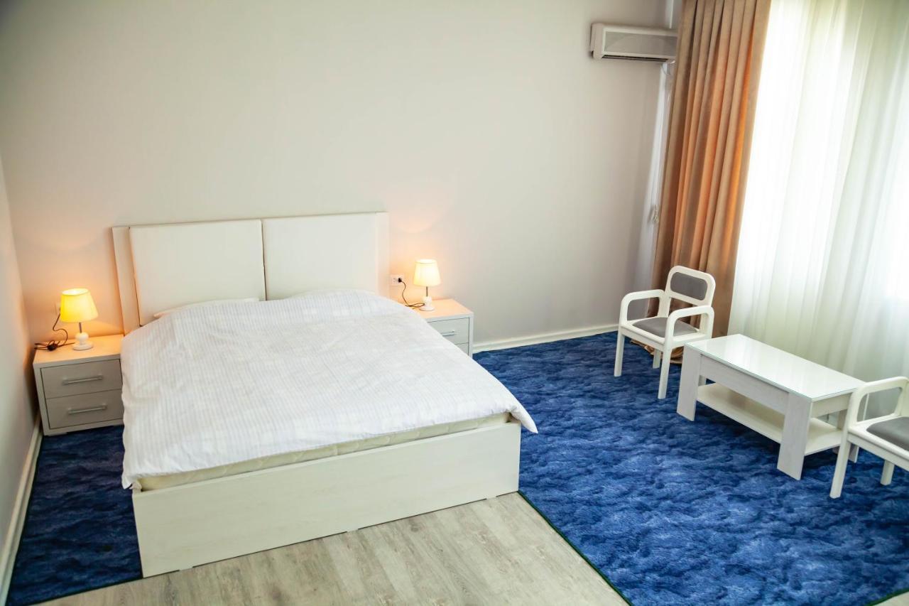 Ridon Lux Hotel Tasken Kültér fotó