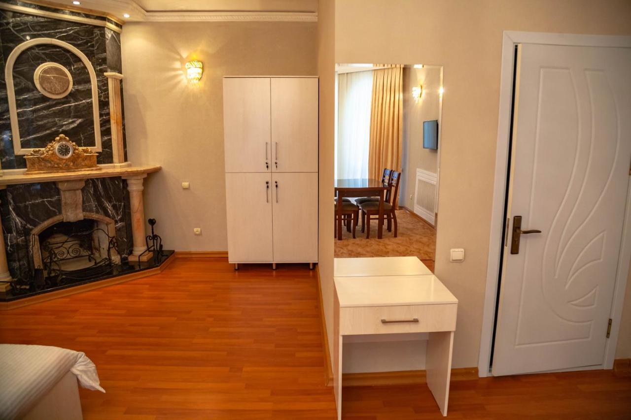 Ridon Lux Hotel Tasken Kültér fotó